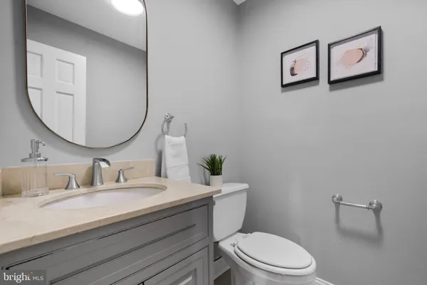 $1,050,000 | 10429 Headly Court, Fairfax, VA 22032