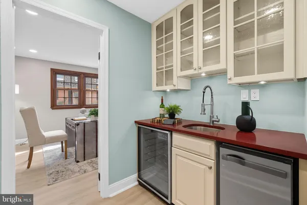 $1,050,000 | 10429 Headly Court, Fairfax, VA 22032