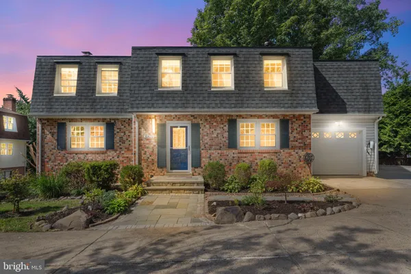$1,050,000 | 10429 Headly Court, Fairfax, VA 22032