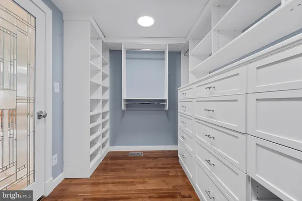 $1,050,000 | 10429 Headly Court, Fairfax, VA 22032