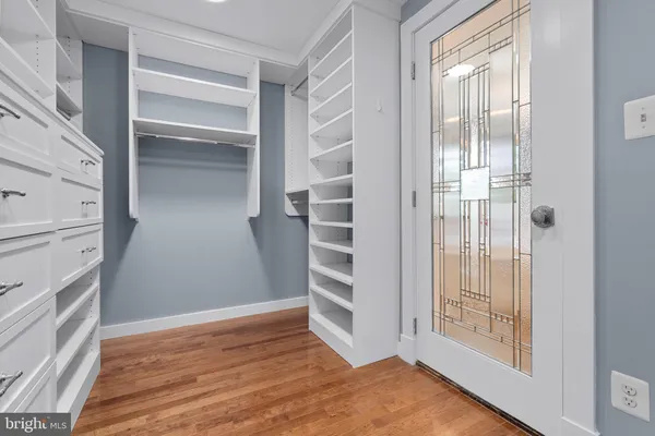 $1,050,000 | 10429 Headly Court, Fairfax, VA 22032