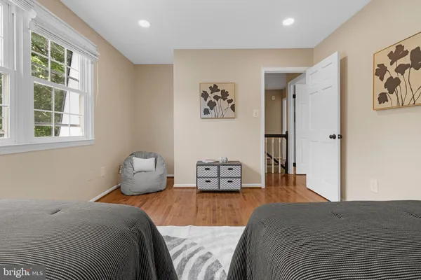$1,050,000 | 10429 Headly Court, Fairfax, VA 22032