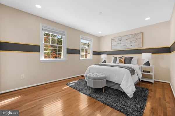 $1,050,000 | 10429 Headly Court, Fairfax, VA 22032