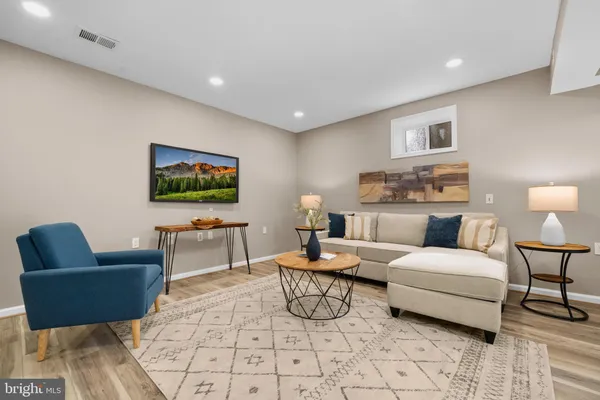 $1,050,000 | 10429 Headly Court, Fairfax, VA 22032