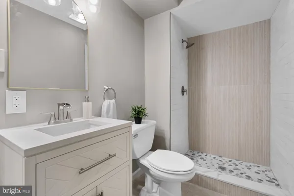 $1,050,000 | 10429 Headly Court, Fairfax, VA 22032