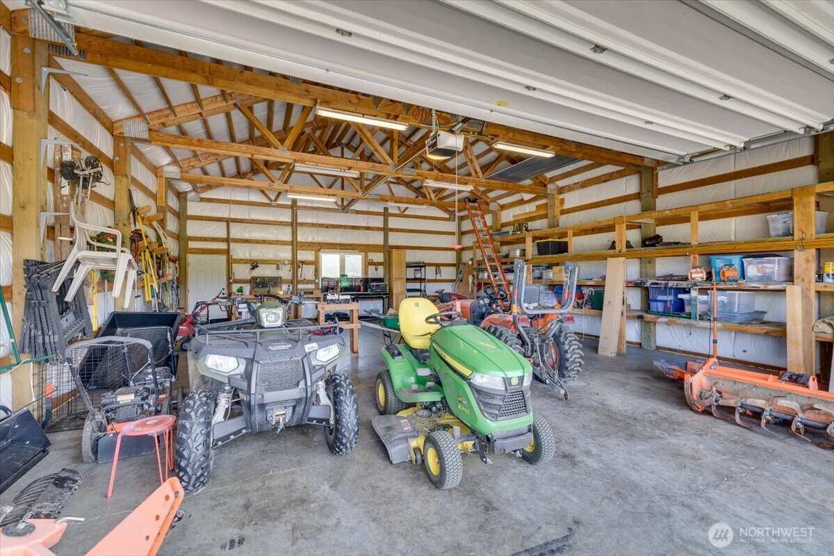 644 Masterson Road Cle Elum, WA 98922 - Photo 36 of 40 a view of a room with chairs