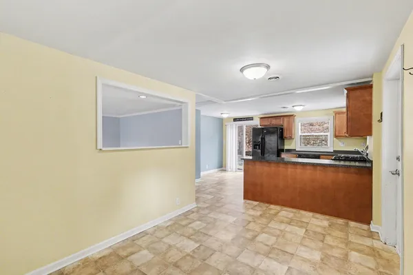 $250,000 | 10990 Summit Avenue Northeast, Rockford, MI 49341