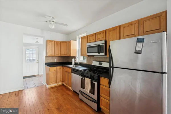 $1,695 | 102 Daly Street, Philadelphia, PA 19148