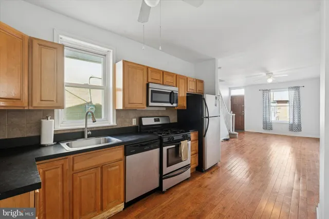 $1,795 | 102 Daly Street, Philadelphia, PA 19148