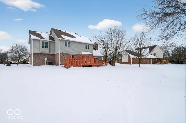 $325,000 | 902 St Andrews Drive, Avon, IN 46123