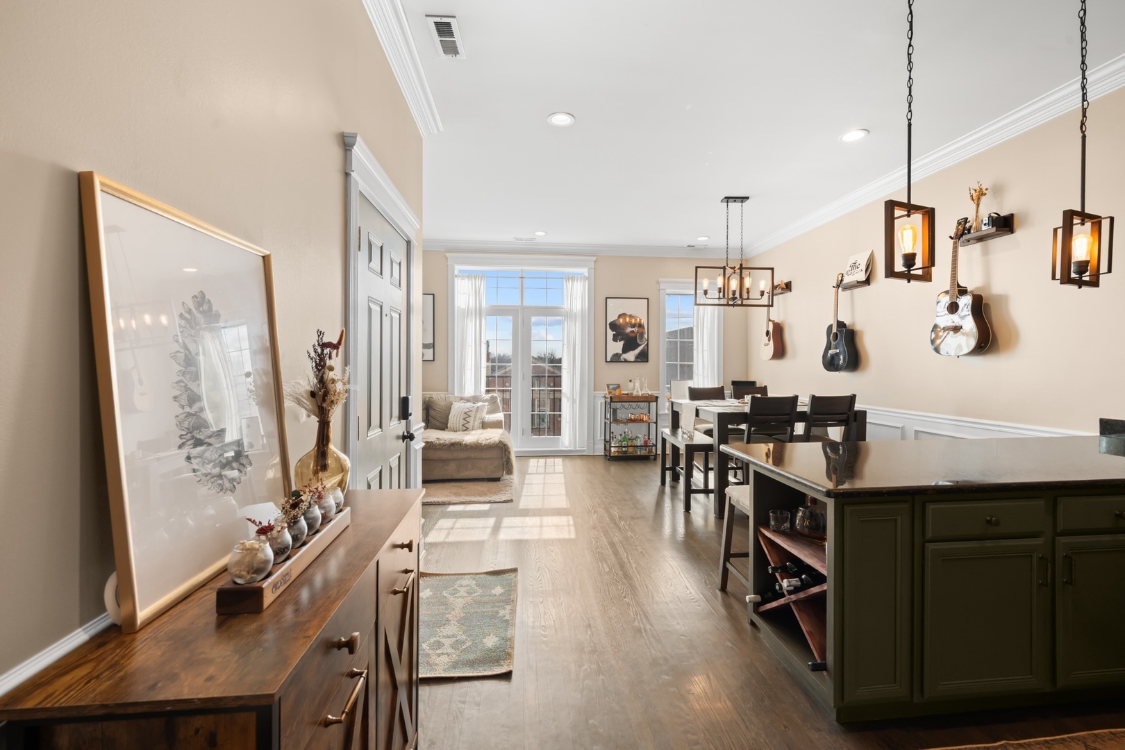2248 West Foster Avenue, Unit 4 Chicago, IL 60625 - Photo 8 of 23