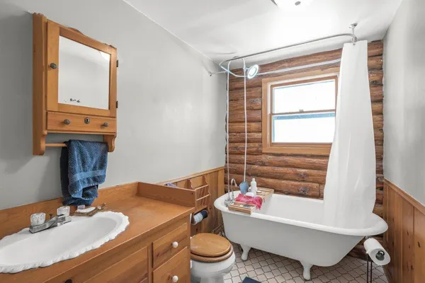 $415,000 | 438 280th Street, Osceola, WI 54020