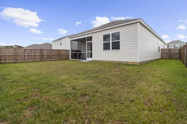 $350,000 | 320 Bear Paw Lane, Summerville, SC 29486