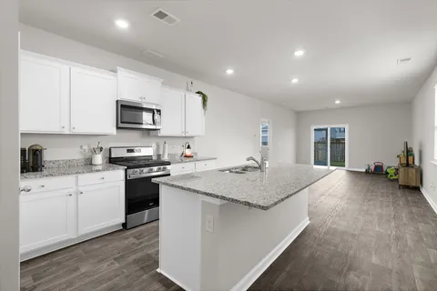 $350,000 | 320 Bear Paw Lane, Summerville, SC 29486