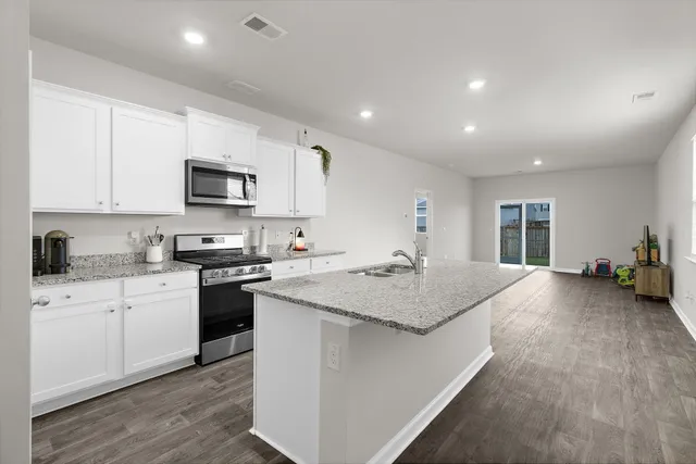 $350,000 | 320 Bear Paw Lane, Summerville, SC 29486