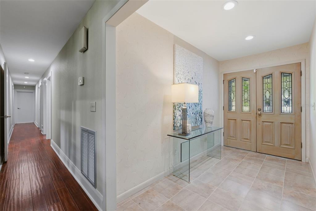 708 Warren Road Lutz, FL 33548 - Photo 20 of 65