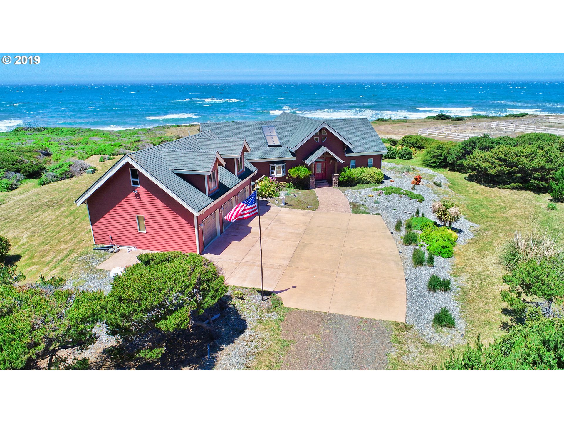 33160 Nesika Road Gold Beach, OR 97444 - Photo 1 of 31