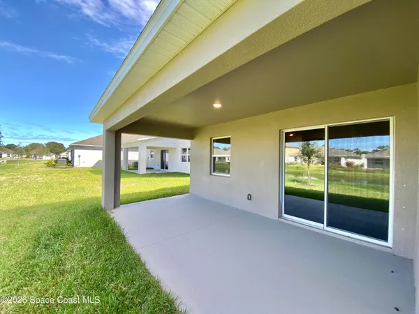 $2,400 | 1210 Dania Circle, Palm Bay, FL 32905