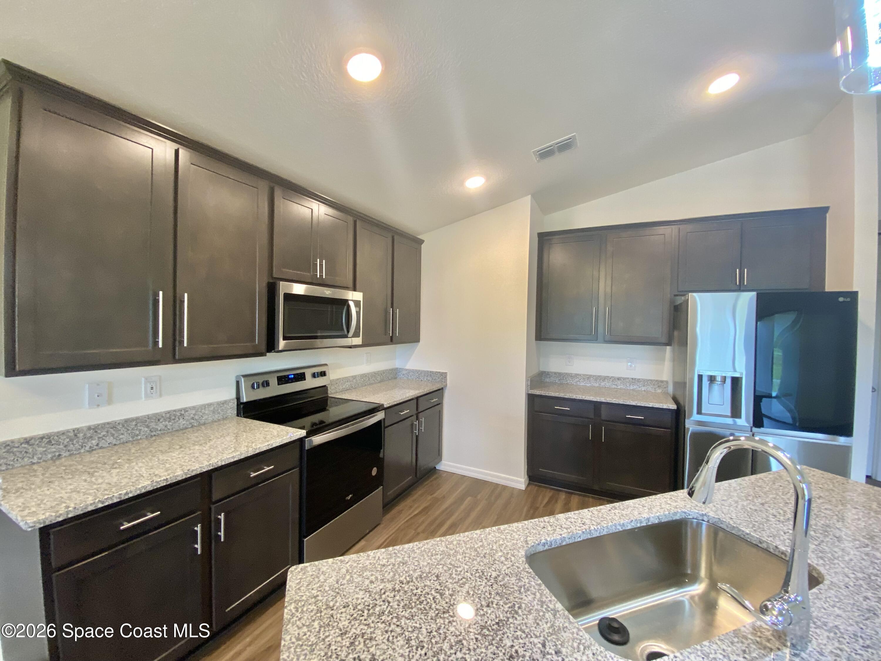 1210 Dania Circle Palm Bay, FL 32905 - Photo 6 of 28 IMG_9637