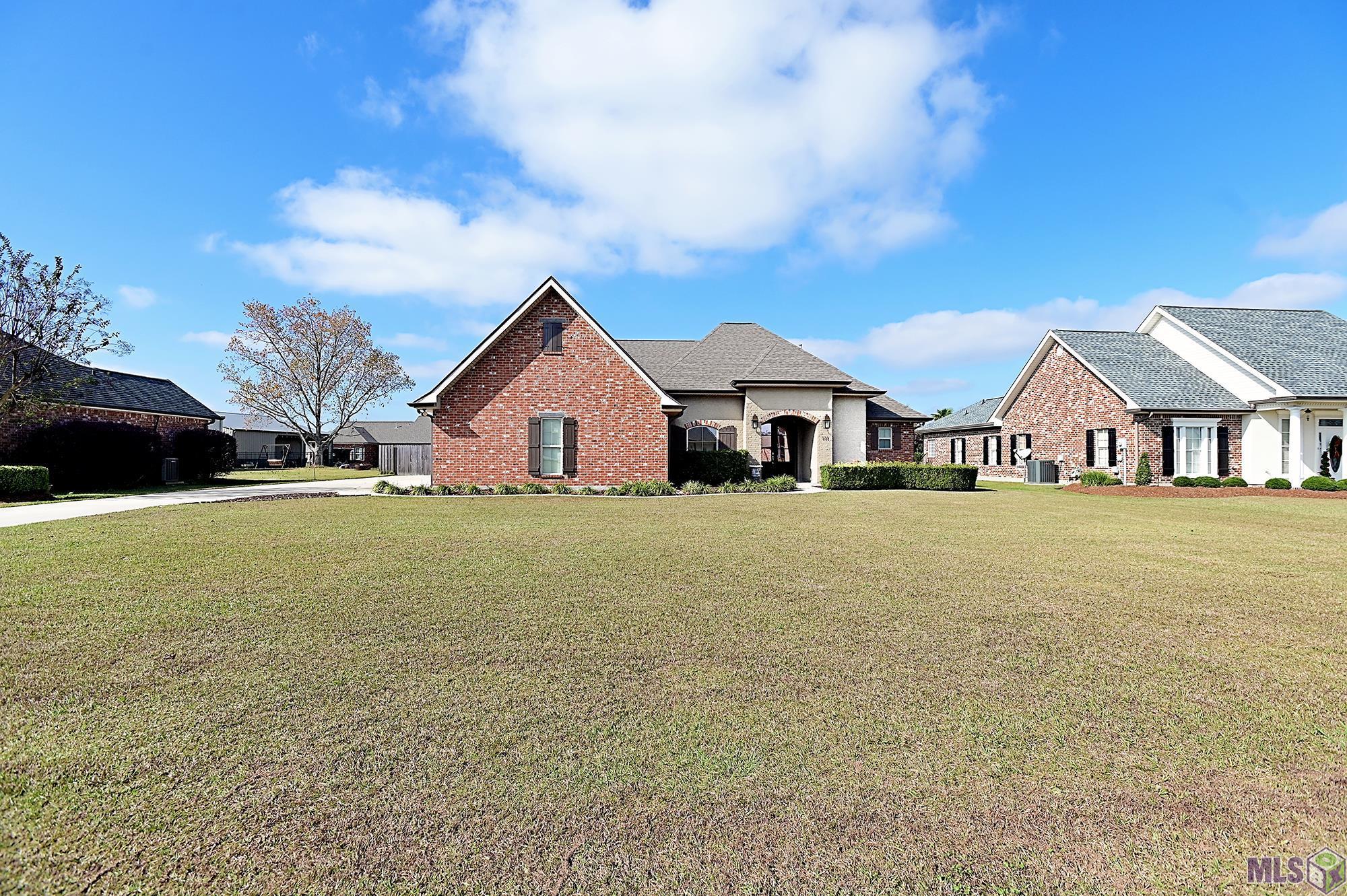 111 Autumn Ridge Drive Thibodaux, LA 70301 - Photo 1 of 26