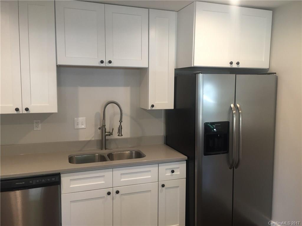 2736 Mayflower Road Charlotte, NC 28208 - Photo 4 of 18 Gallery Image 4