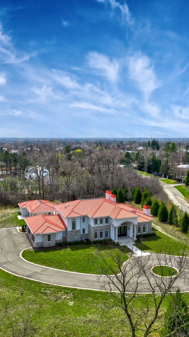 2665 Bentley Road Highland Park, IL 60035 - Photo 2 of 56