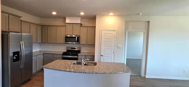 $2,150 | 4125 Sky Drive, Sherman, TX 75090