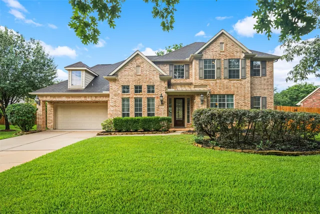$565,000 | 6014 Shady Birch Hollow, Houston, TX 77345