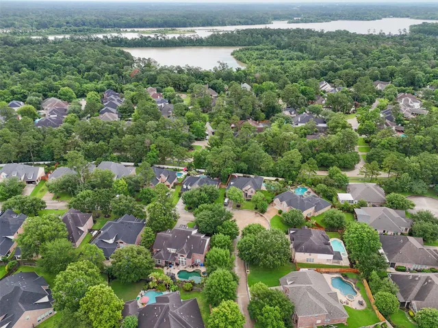 $565,000 | 6014 Shady Birch Hollow, Houston, TX 77345