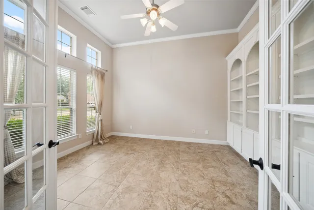 $565,000 | 6014 Shady Birch Hollow, Houston, TX 77345