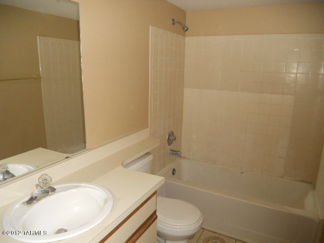1690 Twin Ridge Road Tucson, AZ 85746 - Photo 15 of 22 Gallery Image 15