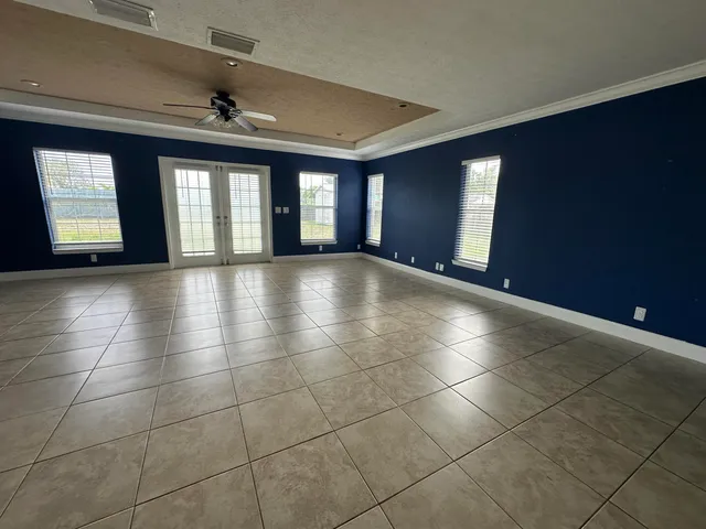 $2,350 | 461 Southeast Skipper Lane, Port St. Lucie, FL 34983