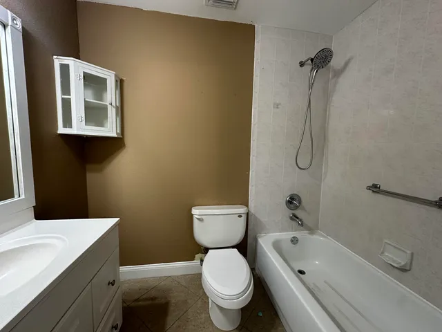 $2,350 | 461 Southeast Skipper Lane, Port St. Lucie, FL 34983