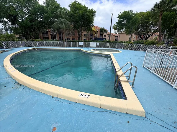 $2,600 | 17600 Northwest 68th Avenue, Unit B2004, Hialeah, FL 33015