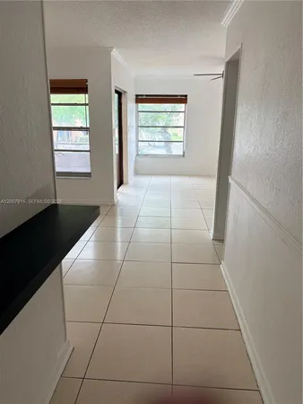 $2,600 | 17600 Northwest 68th Avenue, Unit B2004, Hialeah, FL 33015