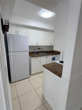 $2,600 | 17600 Northwest 68th Avenue, Unit B2004, Hialeah, FL 33015