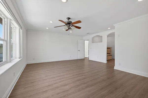 $1,049,000 | 1297 Halifax Court, Ventura, CA 93004
