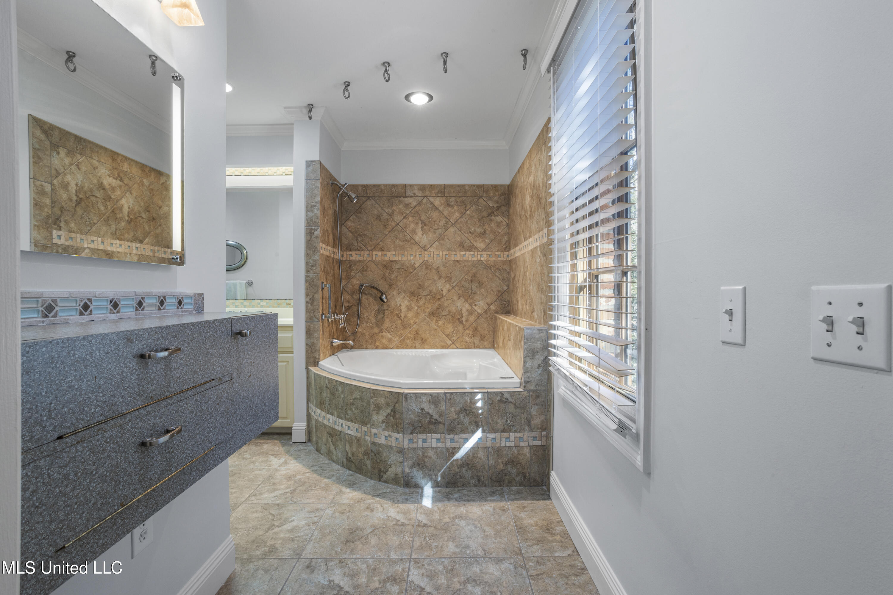 9161 Ridge Road Gulfport, MS 39503 - Photo 54 of 122 053