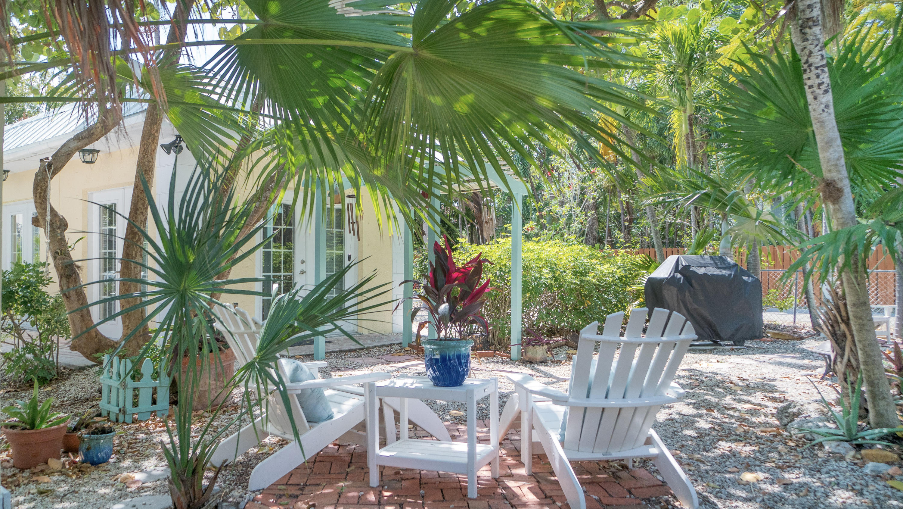 118 Poinsetta Drive Key Largo, FL 33037 - Photo 1 of 50 Beautiful Yard! Studio Apartment