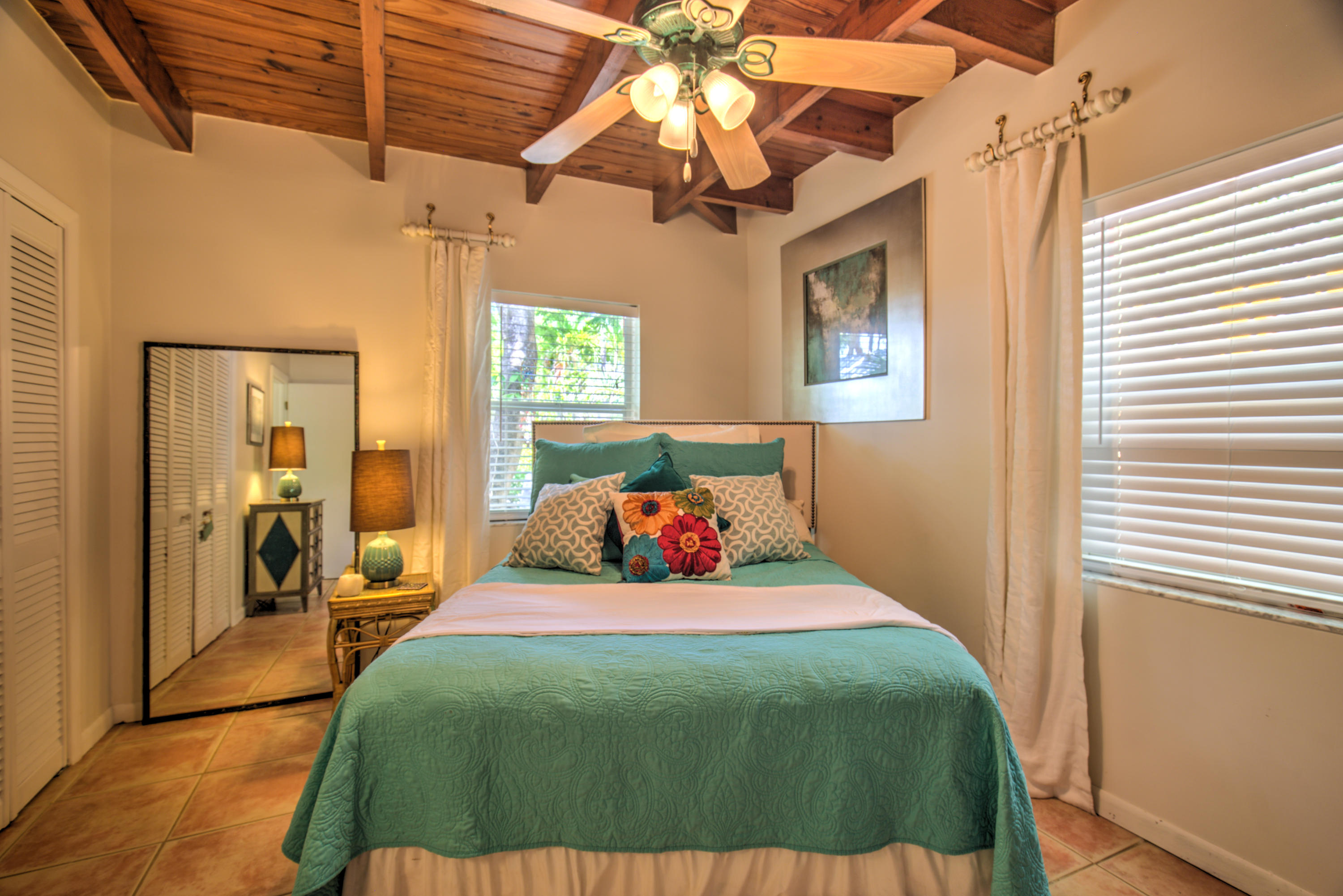 118 Poinsetta Drive Key Largo, FL 33037 - Photo 11 of 50 Bedroom 1, 118 Poinsetta-20