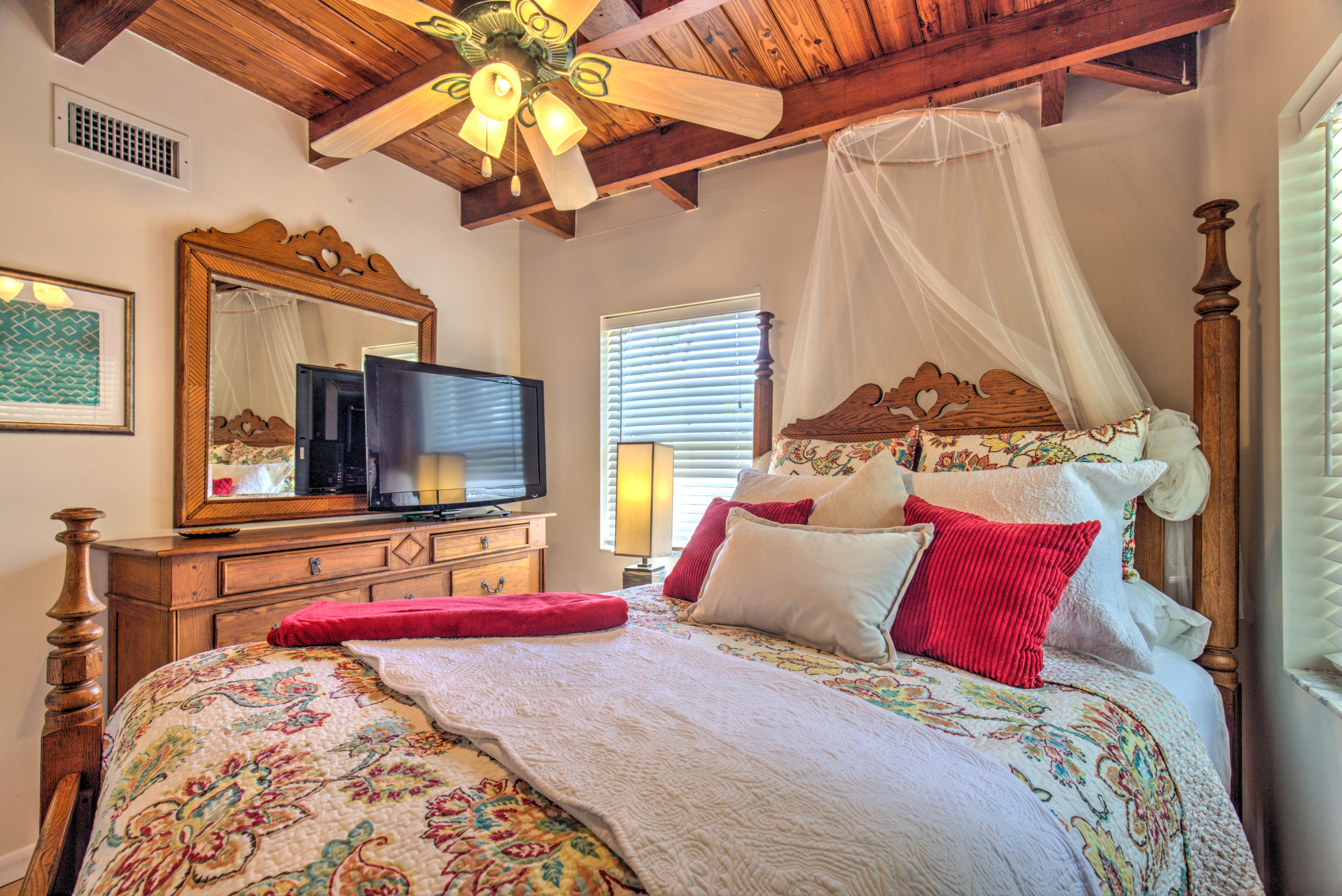 118 Poinsetta Drive Key Largo, FL 33037 - Photo 15 of 50 Bedroom 2, 118 Poinsetta