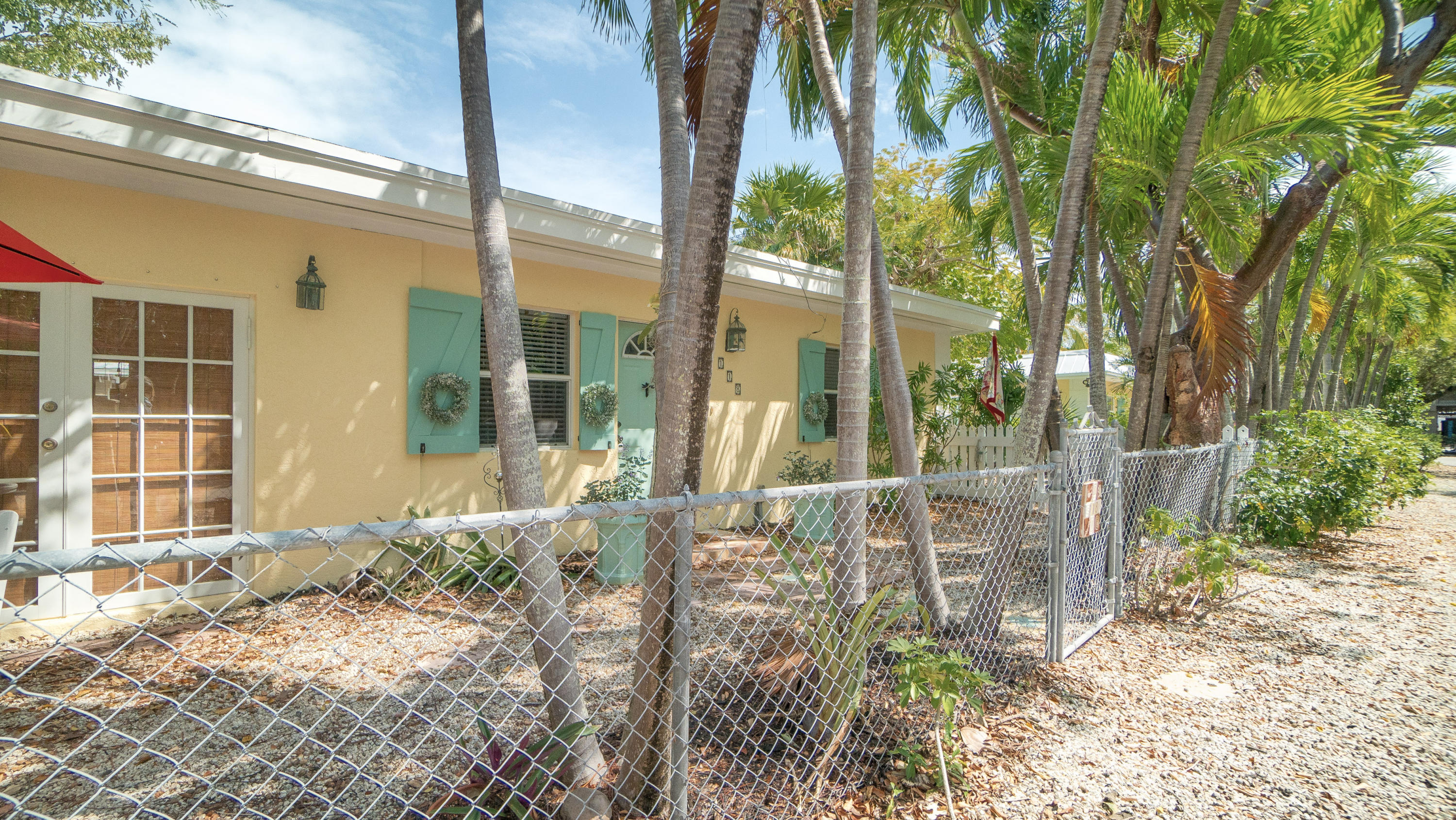 118 Poinsetta Drive Key Largo, FL 33037 - Photo 18 of 50 Fully Fenced 118 Poinsetta