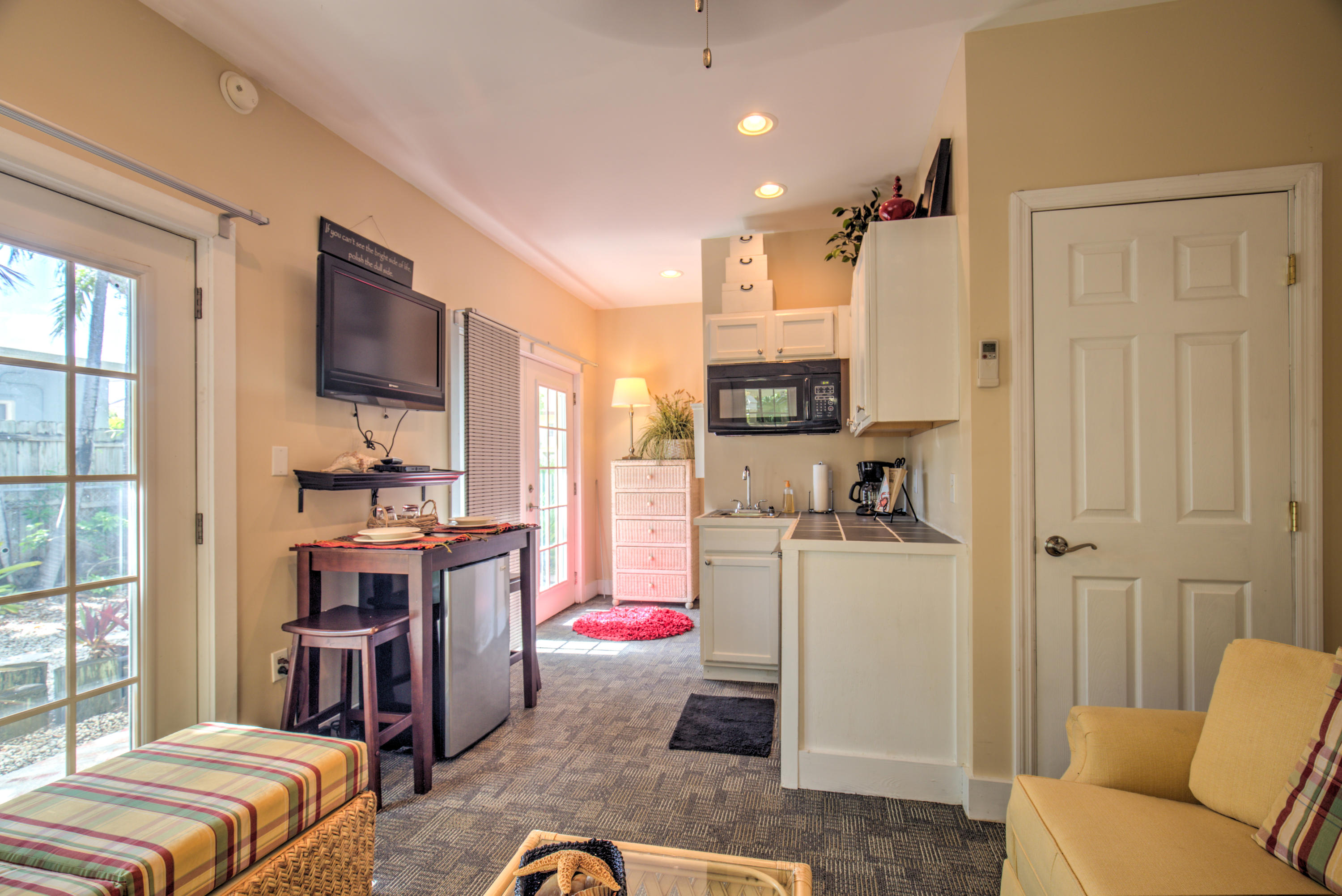 118 Poinsetta Drive Key Largo, FL 33037 - Photo 47 of 50 Studio Apartment 118 Poinsetta