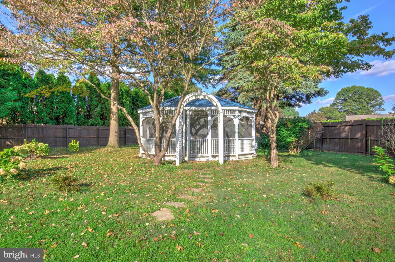 912 Perry Road Lititz, PA 17543 - Photo 6 of 50 front view of a house with a yard