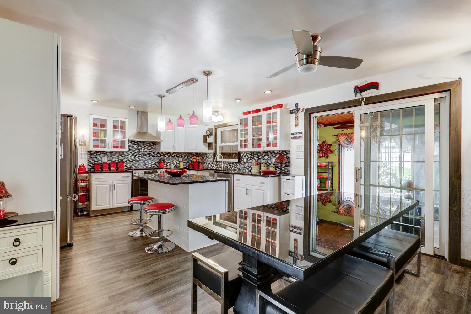 912 Perry Road Lititz, PA 17543 - Photo 9 of 50 a room with musical instruments