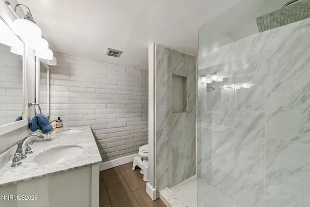 $1,250,000 | 120 Country Club Drive, Unit 3, Incline Village, NV 89451