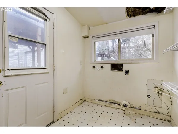 $300,000 | 3117 Southeast 157th Avenue, Portland, OR 97236
