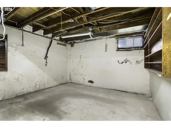 $300,000 | 3117 Southeast 157th Avenue, Portland, OR 97236