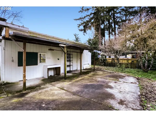 $300,000 | 3117 Southeast 157th Avenue, Portland, OR 97236