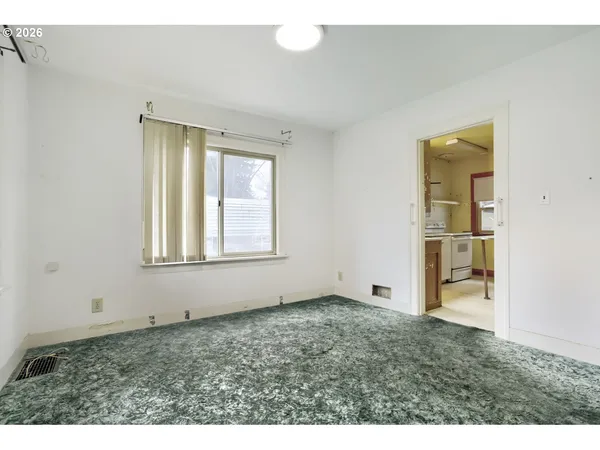 $300,000 | 3117 Southeast 157th Avenue, Portland, OR 97236